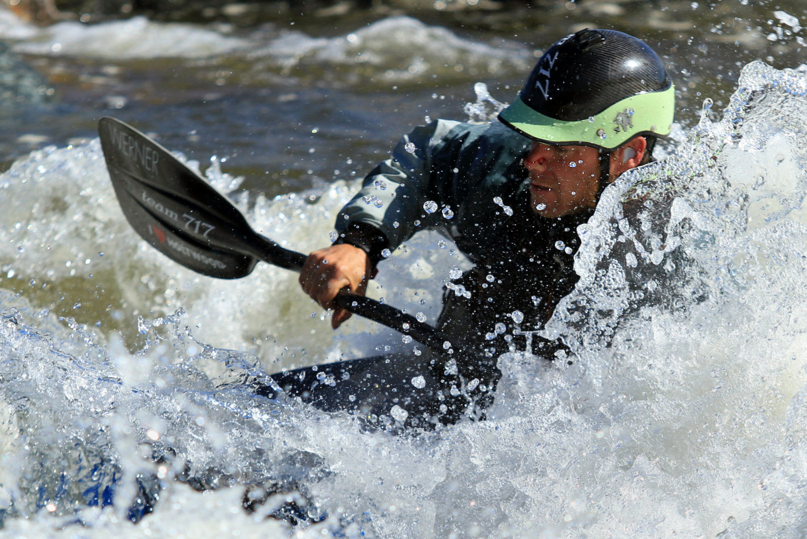 kayakers 8.jpg